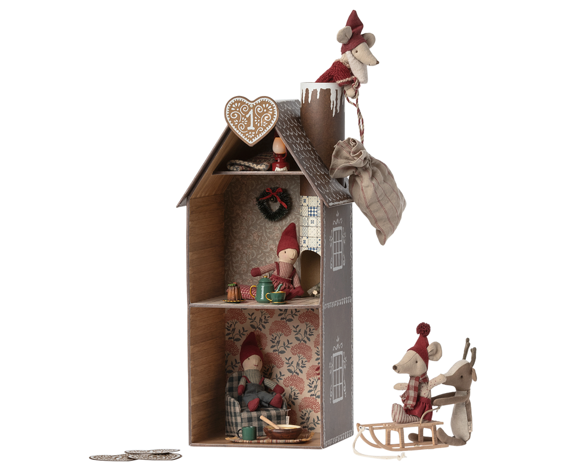 Mouse Gingerbread House with Santa Mouse and Pixie&