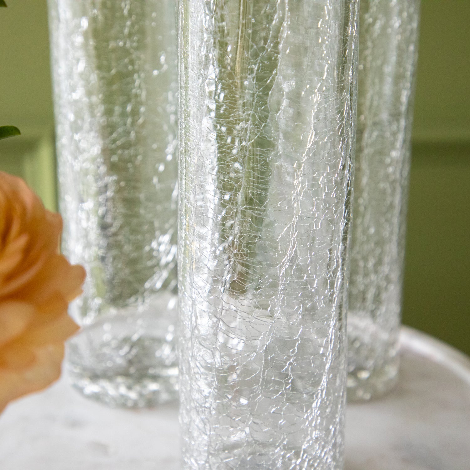 A close up of the Norwell Champagne Flute showing its crackled glass.