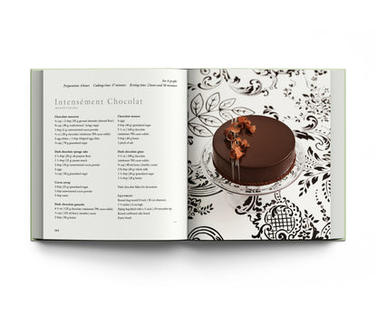 Inside page of the book featuring the recipe for Intesément Chocolat.