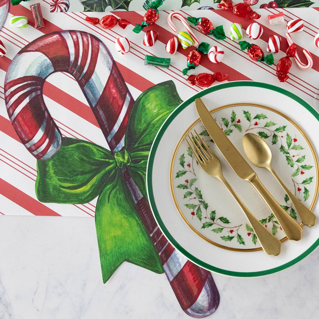 Christmas tablesetting with the Die-cut Candy Cane Placemat.