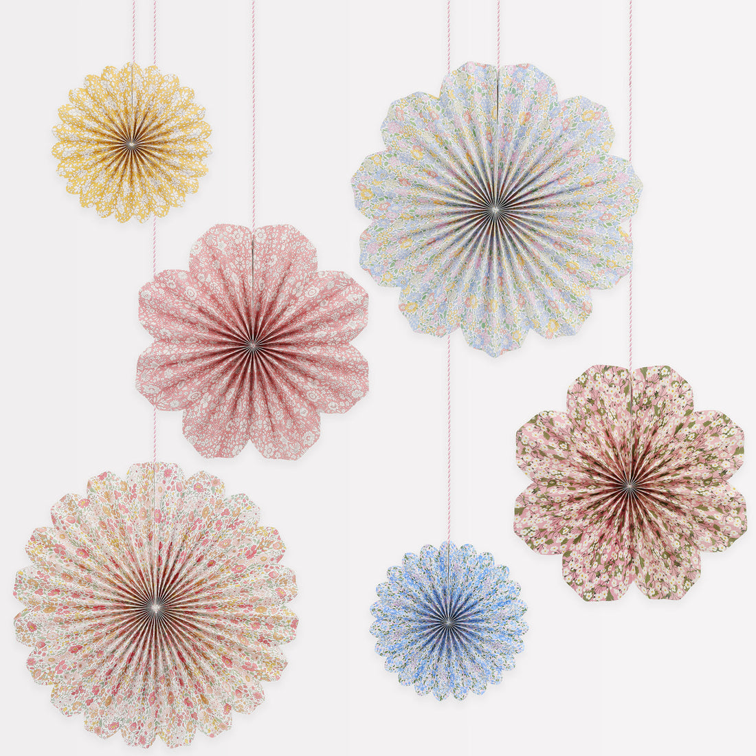 Meri Meri  x Liberty Paper Pinwheel Decorations. 6 pinwheels in small, medium and large. Each pinwheel has a different Liberty floral print design.