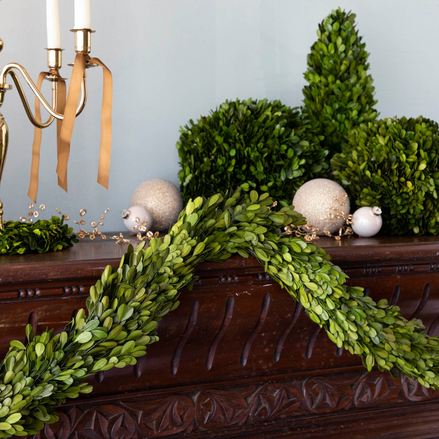 Preserved Boxwood Country Manor Garland