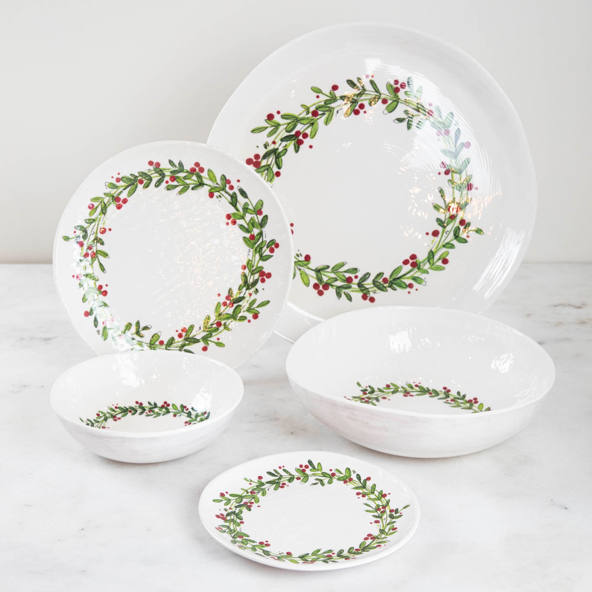 Christmas Wreath Dinner &amp; Serveware